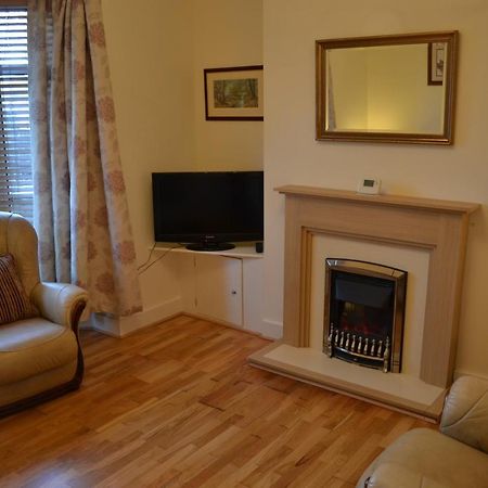 Entire 3 Bedroom House Near Caerphilly Station מראה חיצוני תמונה