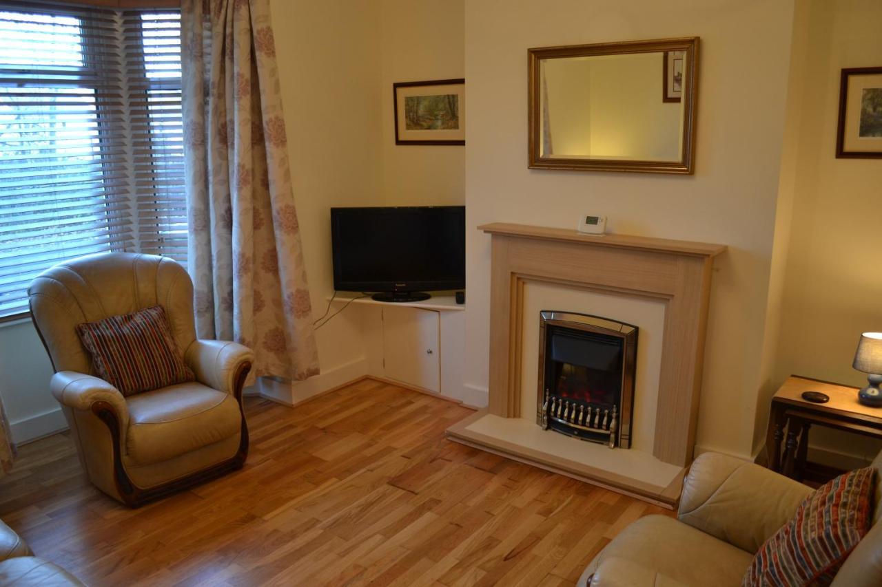 Entire 3 Bedroom House Near Caerphilly Station מראה חיצוני תמונה